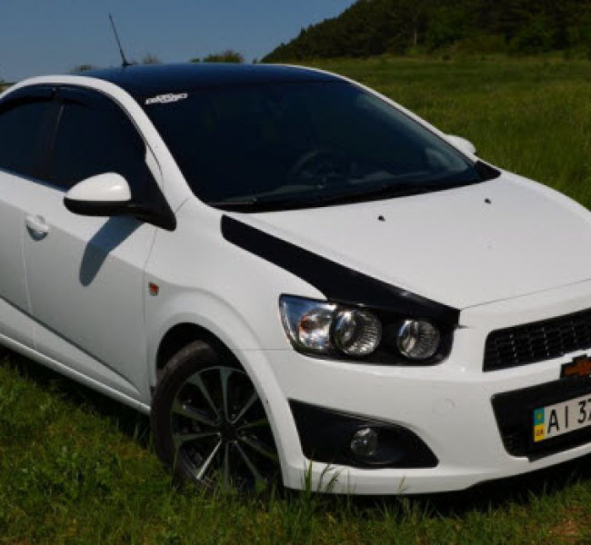 Авео т300 белая. Chevrolet Aveo t300. Chevrolet Aveo t300 белый. Chevrolet Aveo t300 хэтчбек. Шевроле Авео т300 седан белый.