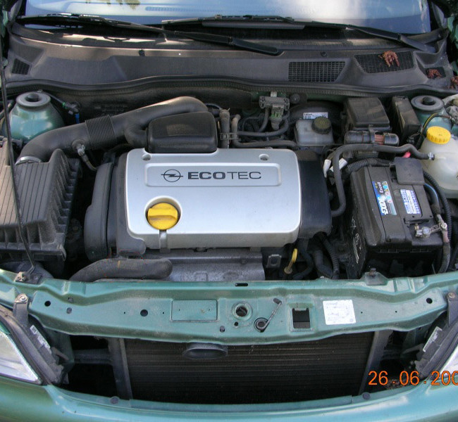 Вектра б 1.8 бензин. Мотор Opel Astra g z16xe. Opel Astra g 1.6 16 мотор.